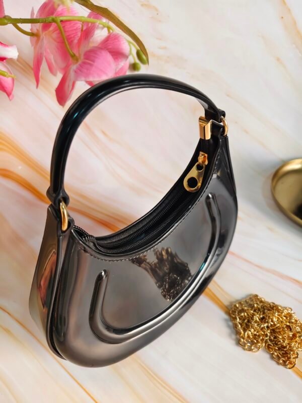 Silicone Purse with Handheld & Sling Chain – Stylish Crossbody Bag, Casual Clutch for Women – Versatile and Trendy Fashion Accessory - Image 4