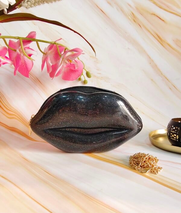 Silicone Lips Shaped Hand Purse with Sling Chain – Fun & Trendy Clutch for Parties, Evening Events, and Casual Outings – Unique Lip Design Handbag for Women - Image 10