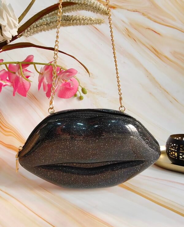 Silicone Lips Shaped Hand Purse with Sling Chain – Fun & Trendy Clutch for Parties, Evening Events, and Casual Outings – Unique Lip Design Handbag for Women - Image 11