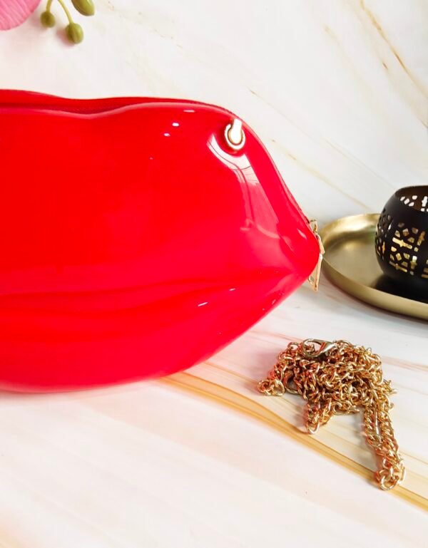 Silicone Lips Shaped Hand Purse with Sling Chain – Fun & Trendy Clutch for Parties, Evening Events, and Casual Outings – Unique Lip Design Handbag for Women - Image 5