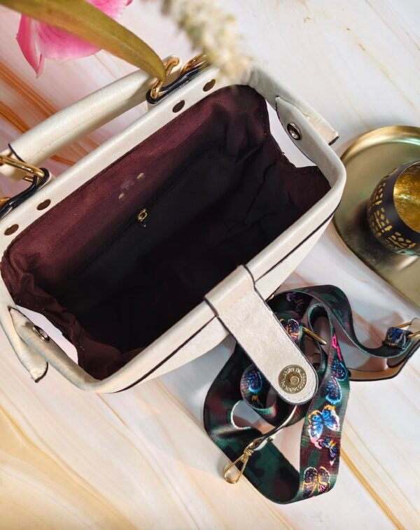 Elegant Embroidered Elephant Handbag with Adjustable Strap – Stylish White Shoulder Bag for Women - Image 5