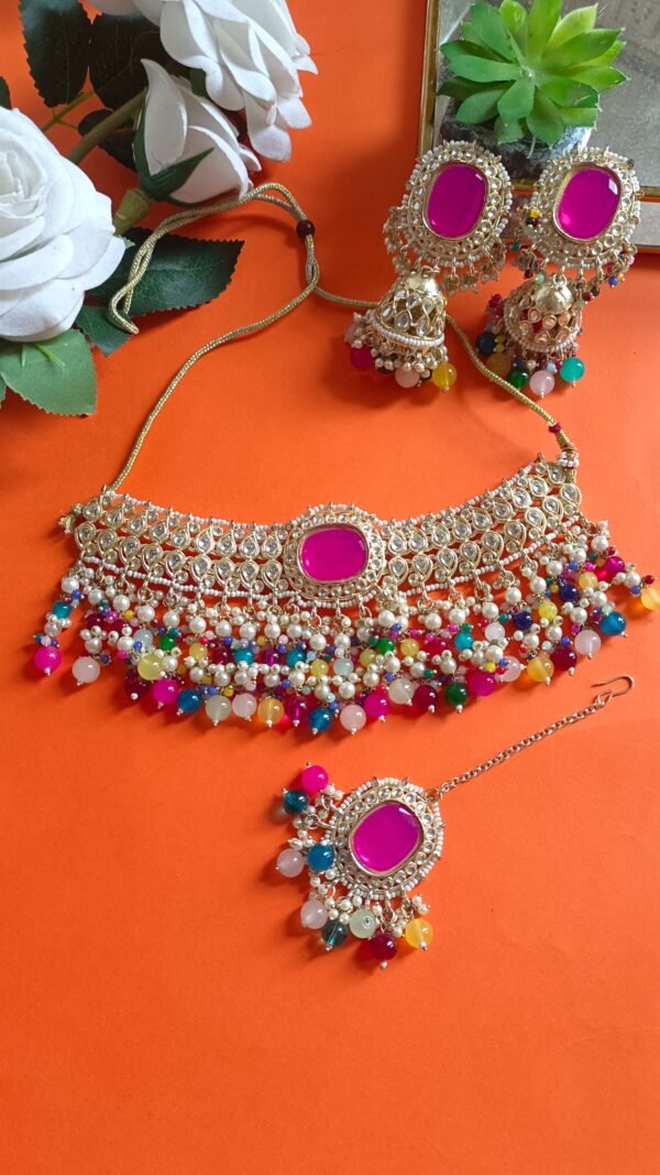 Stunning Multicolor Kundan Choker Set with Matching Earrings & Maangtika - Image 2