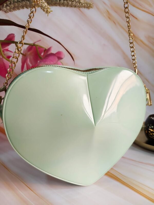 Trendy Heart-Shaped Silicone Handbag with Sling Belt – Stylish and Durable Crossbody Bag for Women and Teens - Image 6