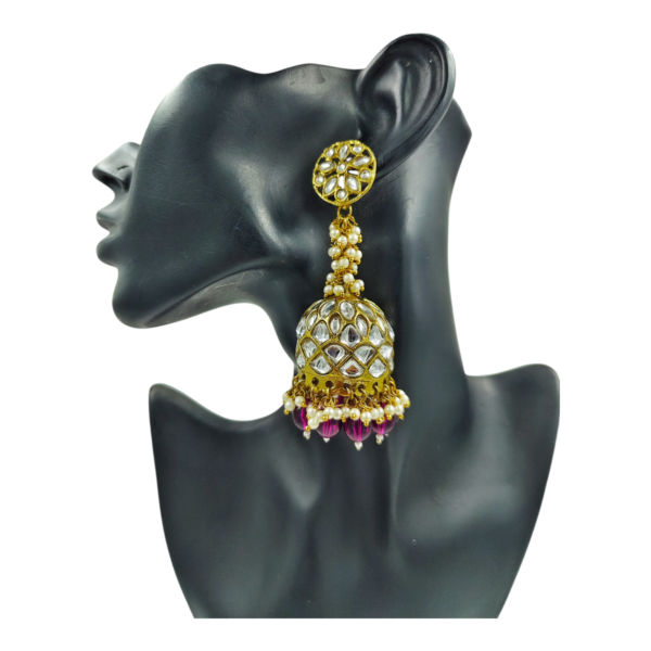 Discover the Elegance of Exquisite Long Kundan Jhumki