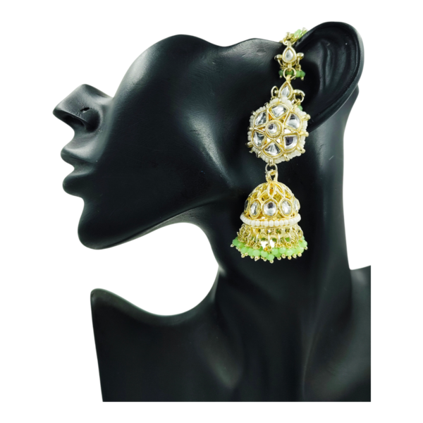 Gorgeous Kundan Jhumki with Hair Chain: Elevate Your Style - Image 4