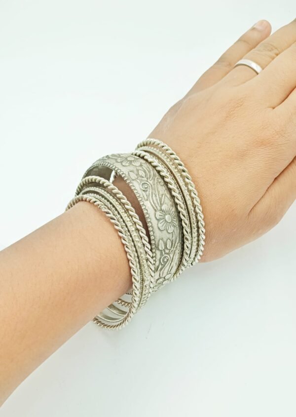 Explore the Unique Charm of Oxidised Bracelets - Image 6