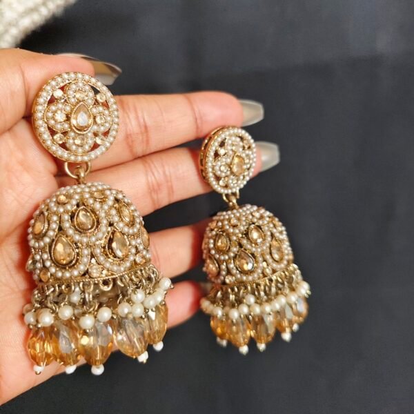 Exquisite Kundan Crystal Pearl Jhumki - A Touch of Elegance - Image 5