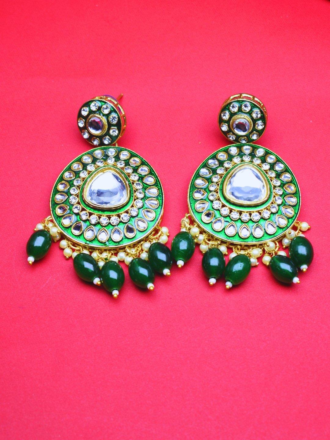 Elegant Meenakari Kundan Choker with Matching Earrings and Mangtika - Image 10