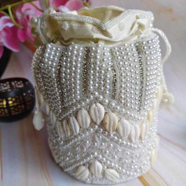 Elegant Bridal Potli: A Must-Have Accessory - Image 6
